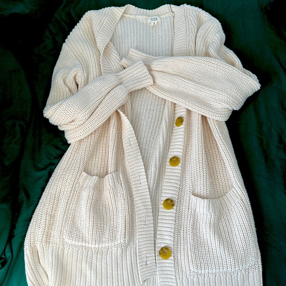 Women’s Cardigan
